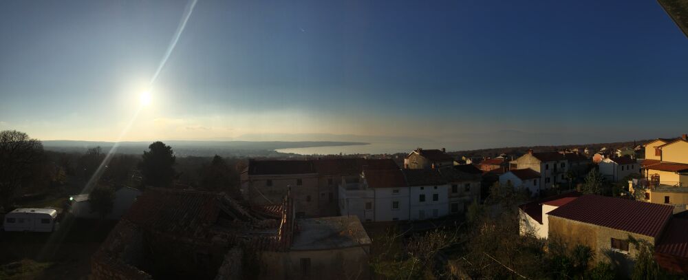 <p>Turmblick: Appartement Kvarner mit Blick auf Sveti Vid, Malinska, Cres und das Kvarner Meer</p> <p>Turmblick: Appartement Kvarner mit Blick auf Sveti Vid, Malinska, Cres und das Kvarner Meer</p>