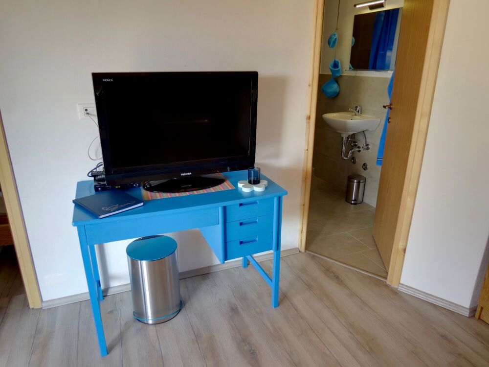 <p>Flat-TV mit deutschen Programmen</p> <p>Flat-TV mit deutschen Programmen</p>