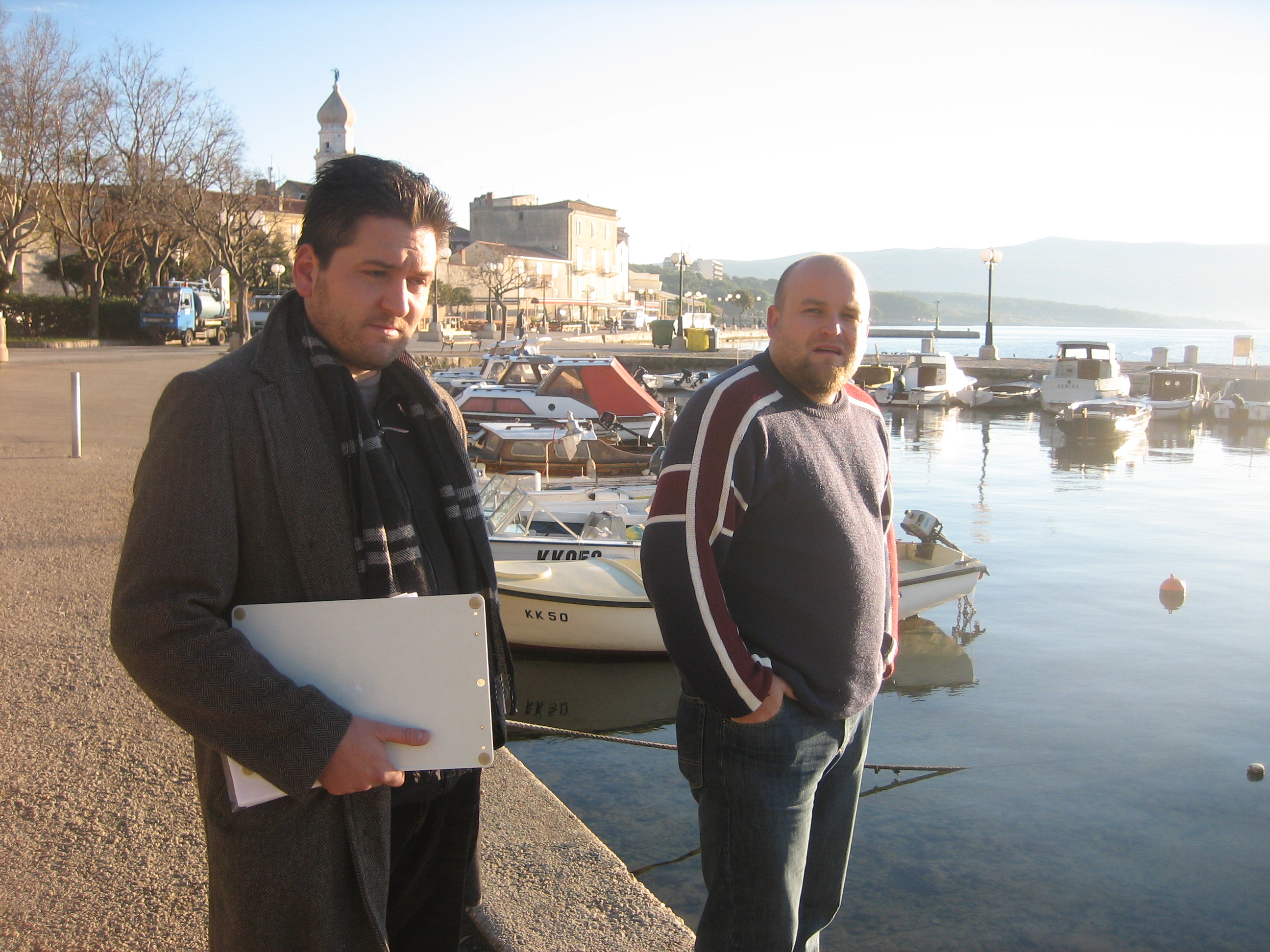 <p>Krk-Stadt im Dezember 2006: Ein guter Tag um eine Firma (d.o.o.) zu gründen</p> <p>Krk-Stadt im Dezember 2006: Ein guter Tag um eine Firma (d.o.o.) zu gründen</p>