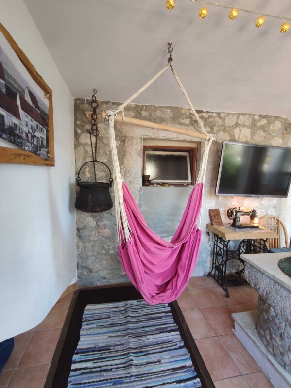 <p>Hängeschauckel</p> <p>Hängeschauckel</p>