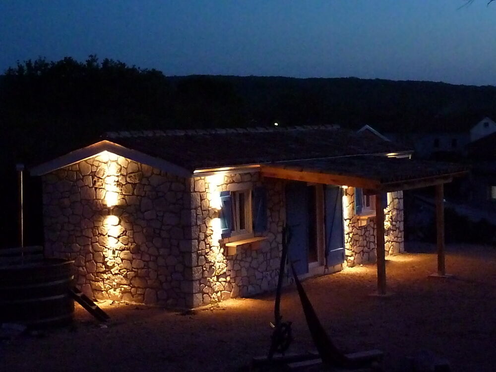 <p>Kamenica bei Nacht</p> <p>Kamenica bei Nacht</p>